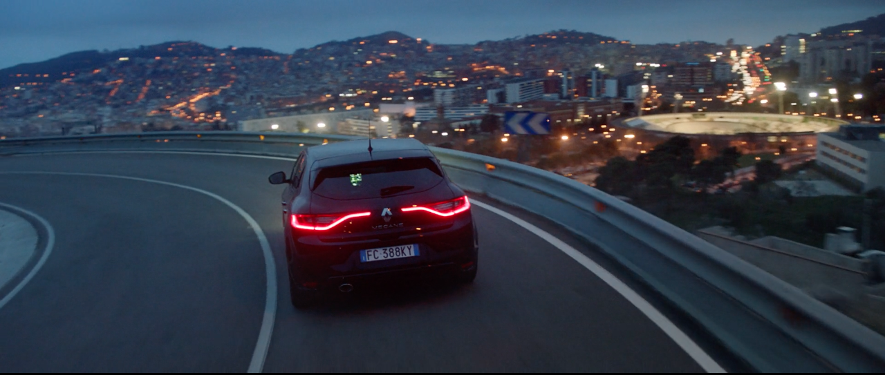 RENAULT – Always Connected