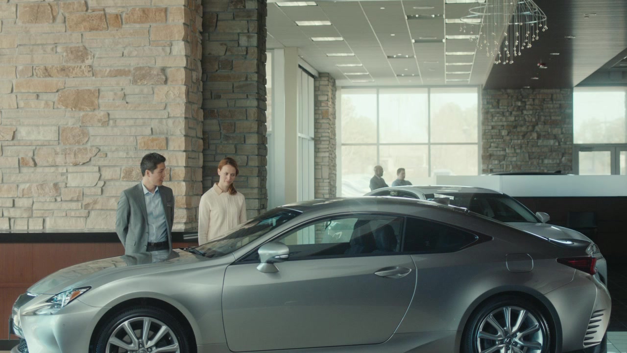 LEXUS – Straight Talk