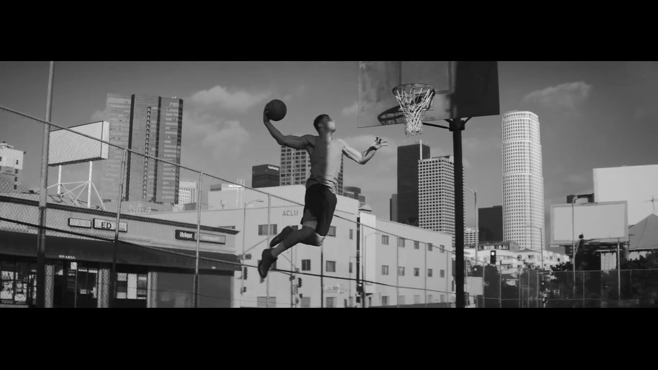 RED BULL – Blake Griffin