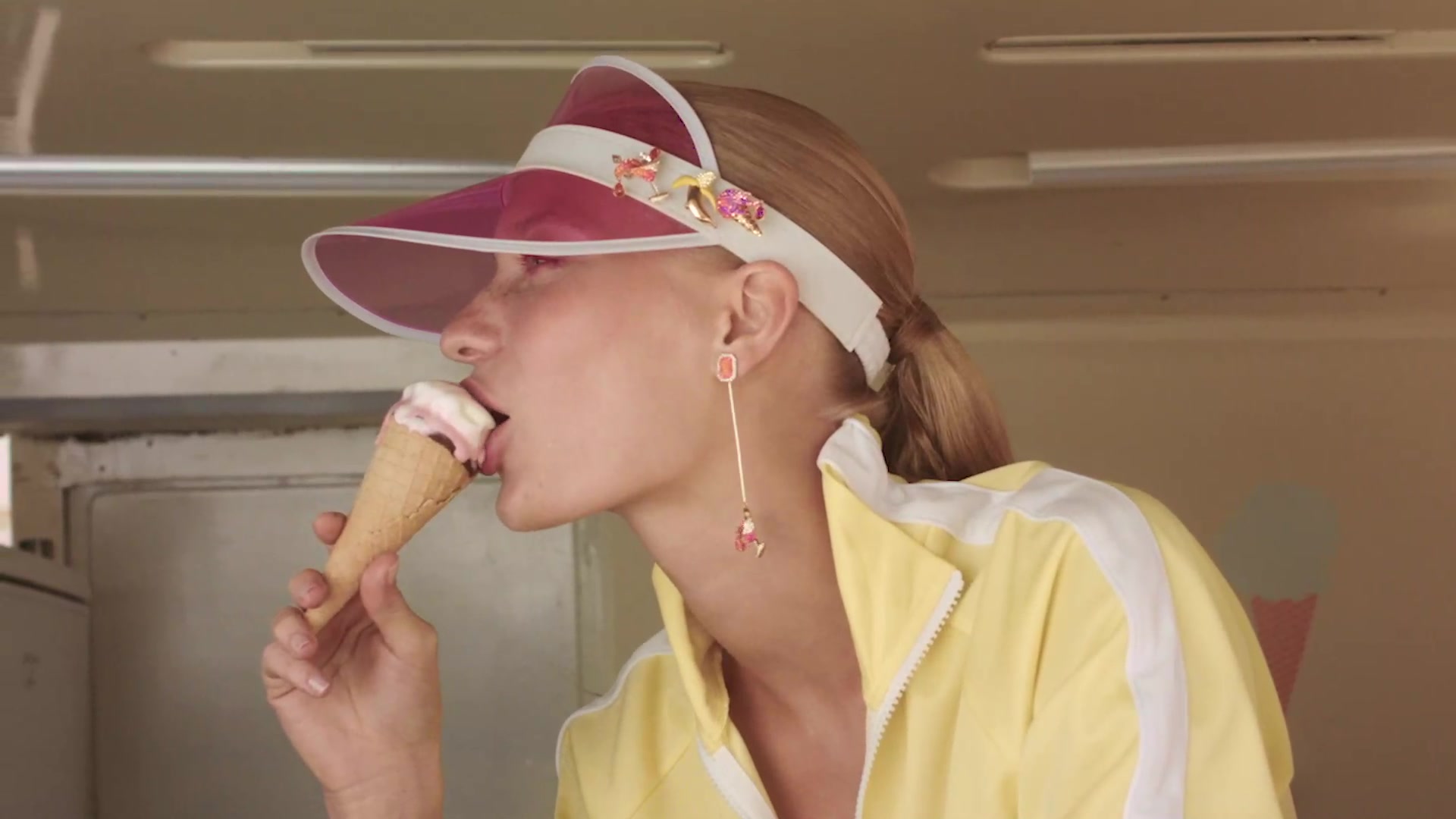 SWAROVSKI – SUMMER DIGITAL